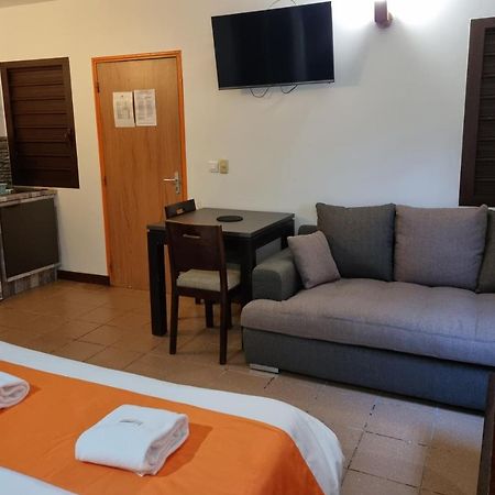 Hotel Oasis De Kiamu 利富岛 外观 照片